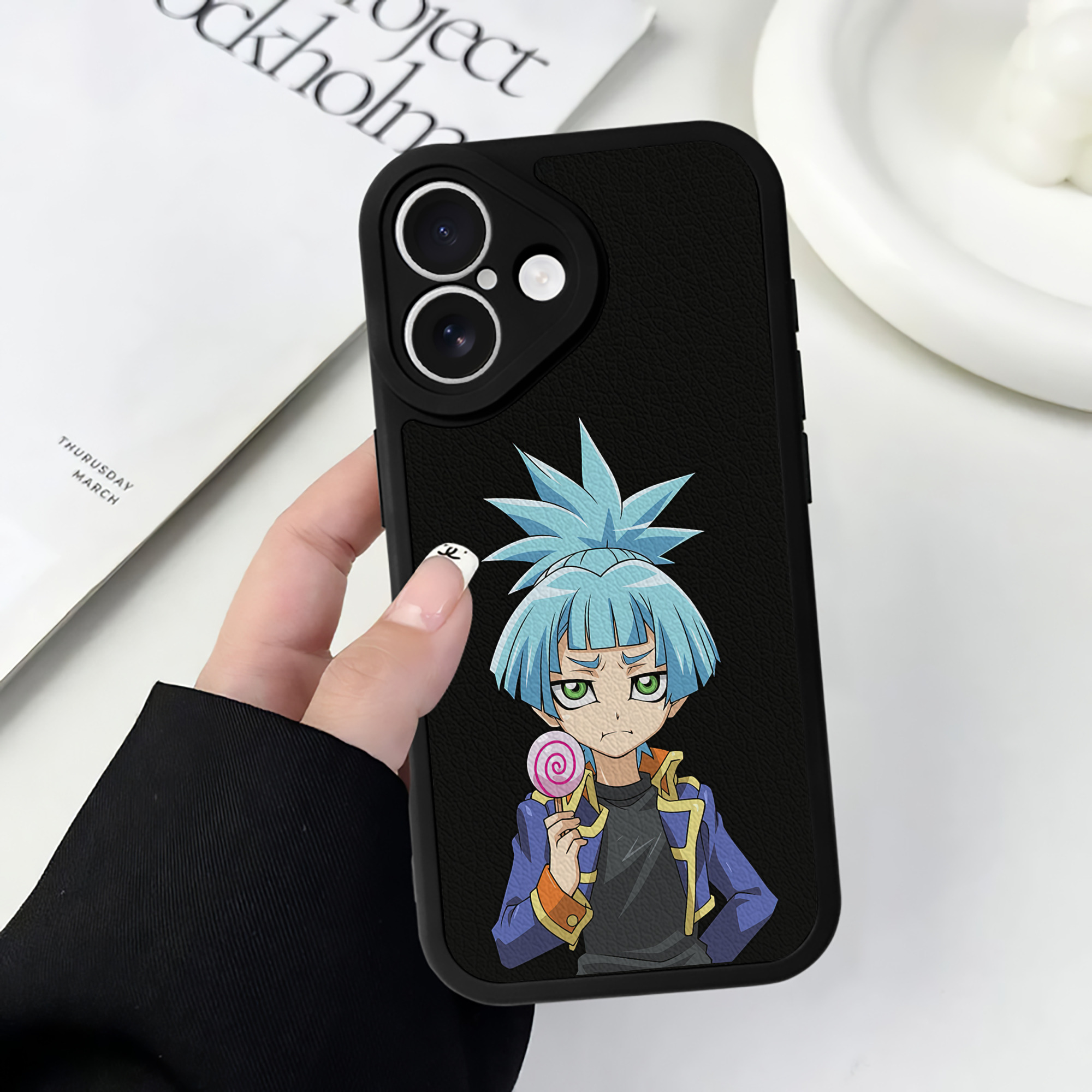 （画像用） 遊☆戯☆王 Yu-Gi-Oh! 【iPhone 16シリーズ対応】シリコンスマホケース（レザー調） 材質：シリコン